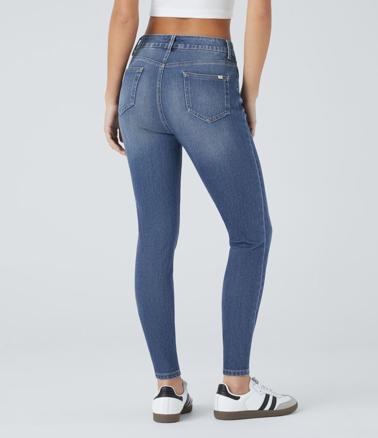 Flex Pull-On Skinny Jeans