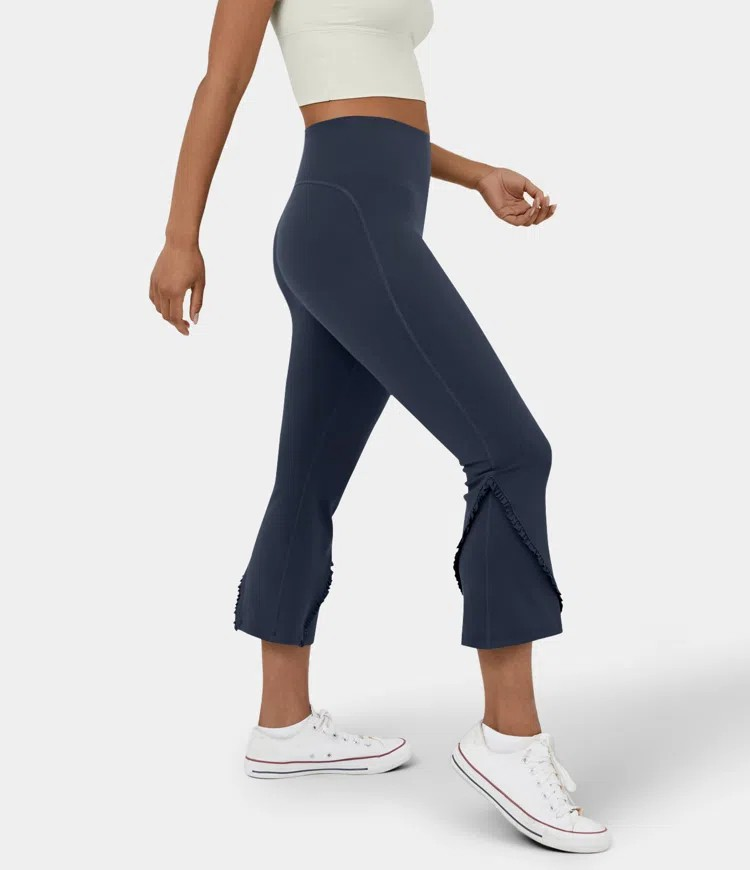 Ruffle flare capri