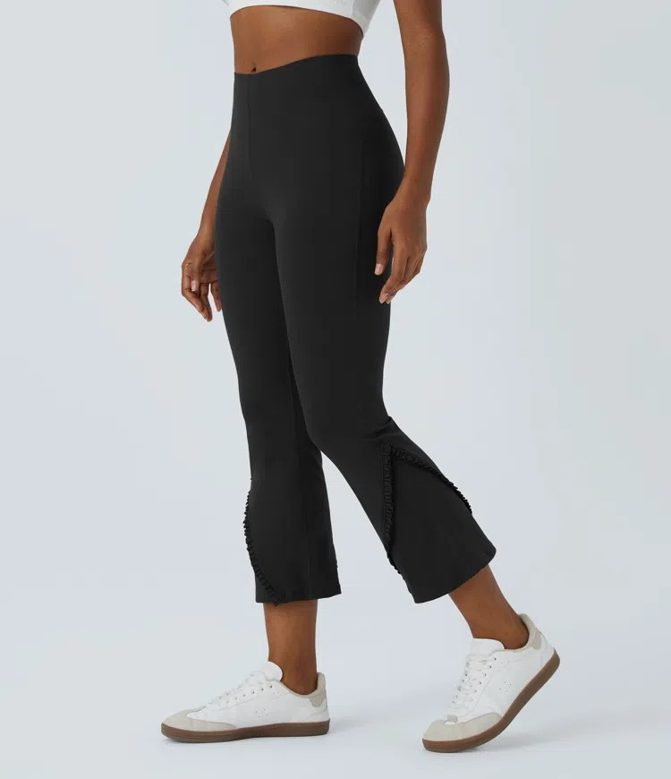 Ruffle flare capri