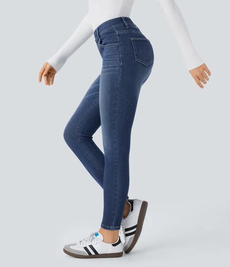 Flex Pull-On Skinny Jeans