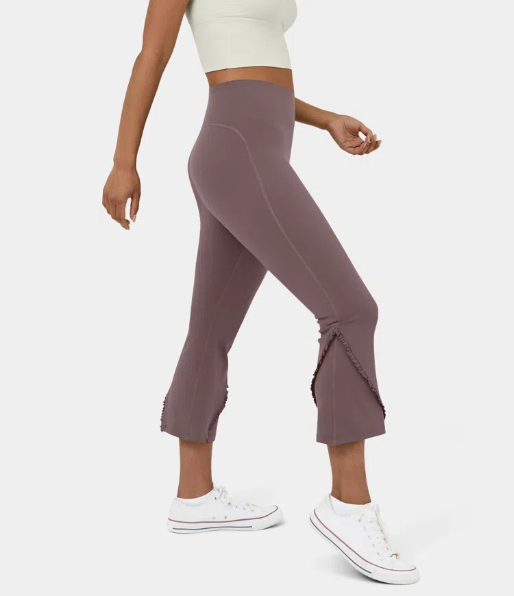 Ruffle flare capri