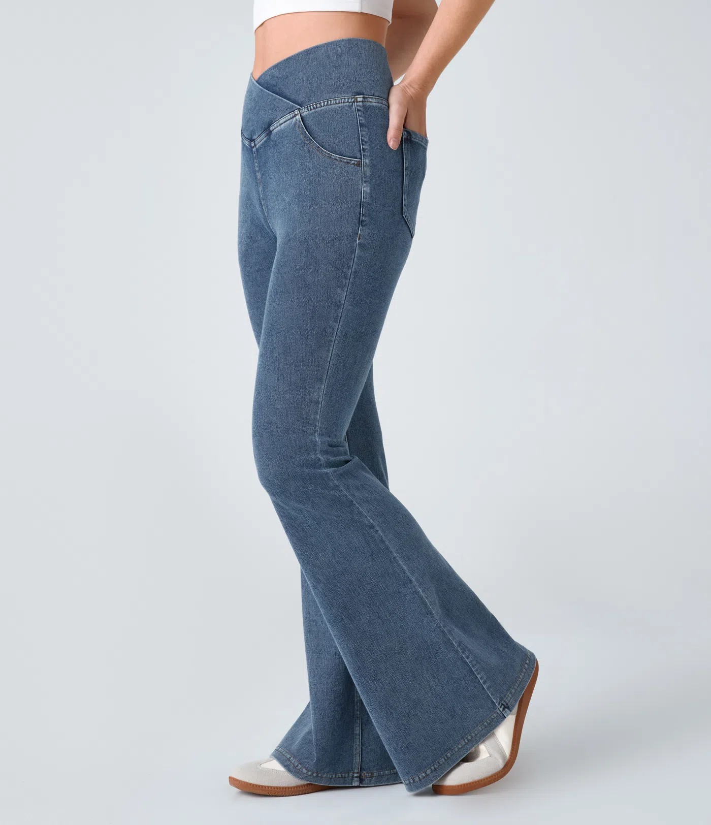 Crossover Flared Jeans