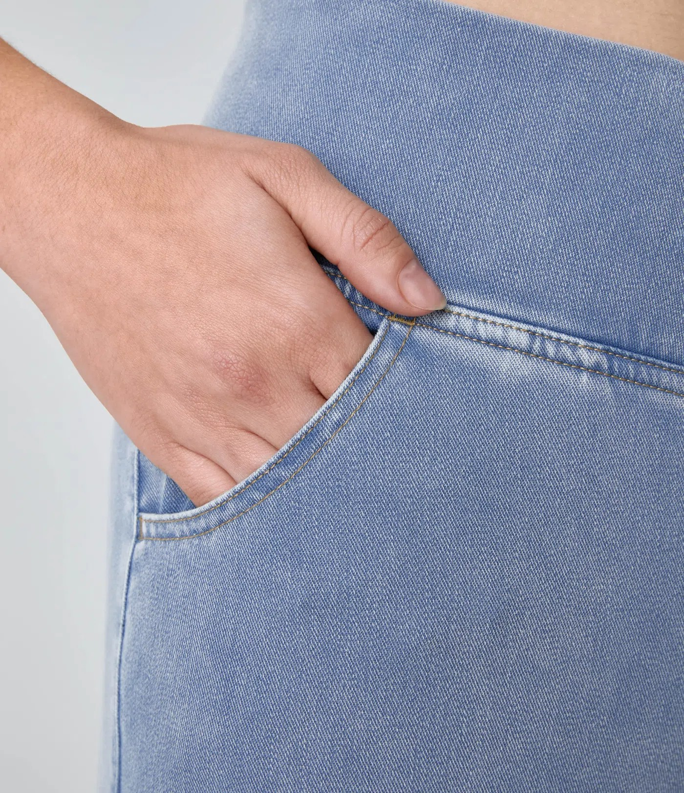 Crossover Flared Jeans