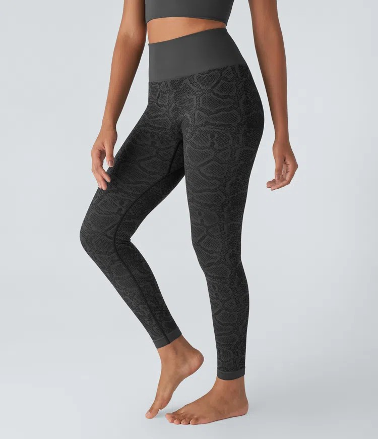Snakeskin print yoga leggings