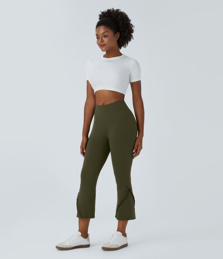 Ruffle flare capri