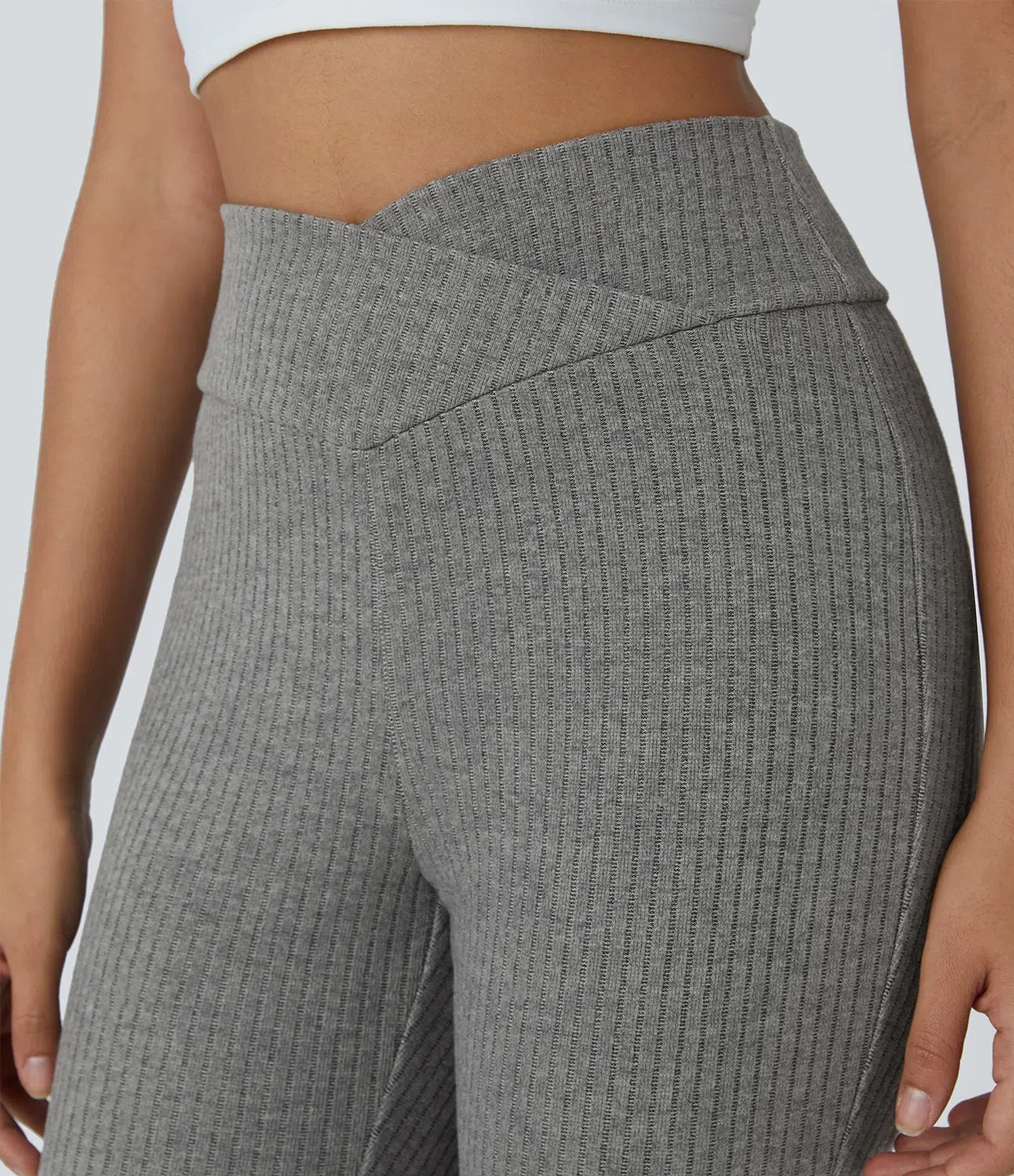 Knitted high waisted crossover leggings